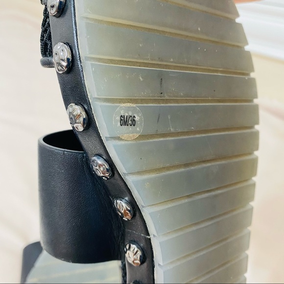 BCBG Black Studded Leather Slip On Sandals Size 6 - Picture 8 of 15